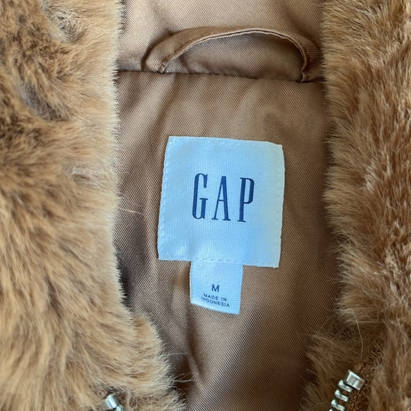 GAP Hooded Faux-Fur Jacket. Size M. - Picture 3 of 7
